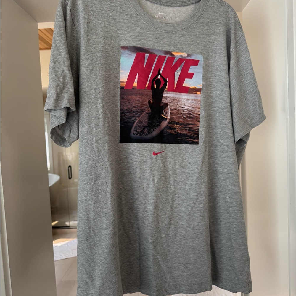 Nike Surf Graphic Gray Men's Tee